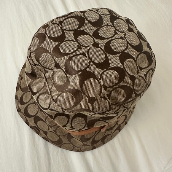 COACH BUCKET HAT WITH VACHETTA LEATHER STRAP VINTAGE CIRCA 2001 LIKE NEW SZ M/L - Picture 7 of 10